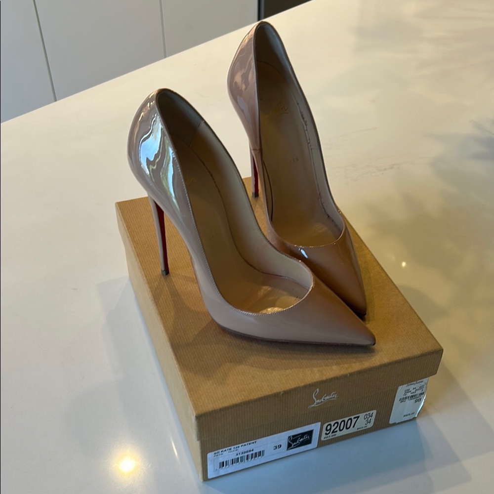 Authentic Nude Christian Louboutin So Kate 120